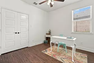 706 Port O Call Dr, Runaway Bay, TX 76426 - Photo 9