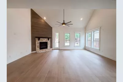 7913 Caddo Cove, McKinney, TX 75071 - Photo 3
