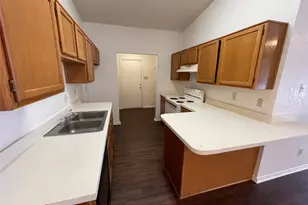 1708 Carrington Dr, Glenn Heights, TX 75154 - Photo 5