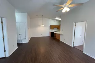 1708 Carrington Dr, Glenn Heights, TX 75154 - Photo 3