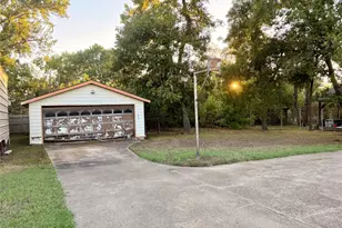 813 Circle Dr, Terrell, TX 75160 - Photo 33