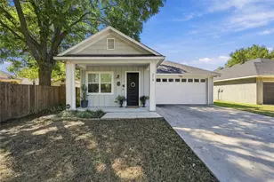 218 Rousseau St, Waxahachie, TX 75165 - Photo 1