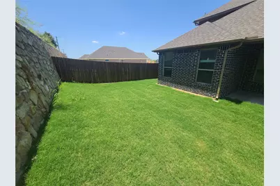 525 Hillcrest Circle, Justin, TX 76247 - Photo 15