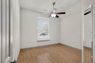 204 Saxon St, Waxahachie, TX 75165 - Photo 23