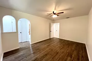213 Glenhaven Dr, Azle, TX 76020 - Photo 11