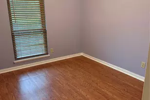 306 Timberleaf Dr, Grand Prairie, TX 75052 - Photo 11