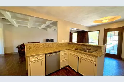 1002 Glenda Street, Terrell, TX 75160 - Photo 5