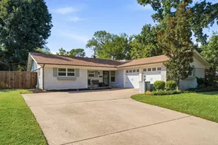 1512 Wilshire Blvd, Arlington, TX 76012 - Photo 1