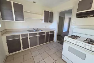 619 Truman St, Arlington, TX 76011 - Photo 5