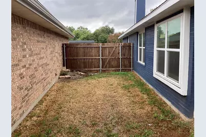 411 Lantana Drive, Arlington, TX 76018 - Photo 19