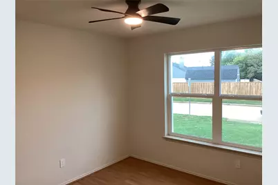 411 Lantana Drive, Arlington, TX 76018 - Photo 17