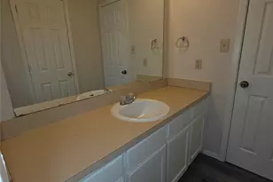 2400 Monte Carlo Dr, Arlington, TX 76015 - Photo 5