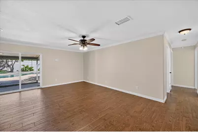 521 E Glendale Street, Crowley, TX 76036 - Photo 5