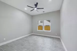 948 Marion Ave, Fort Worth, TX 76104 - Photo 13