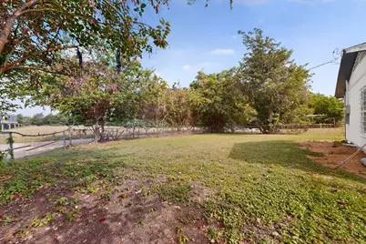 301 Stoneport Drive, Dallas, TX 75217 - Photo 39