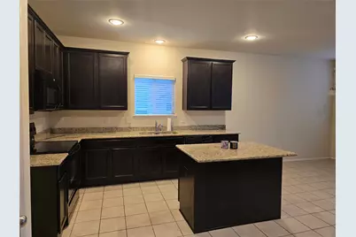 5820 Mirror Ridge Drive, Fort Worth, TX 76179 - Photo 11