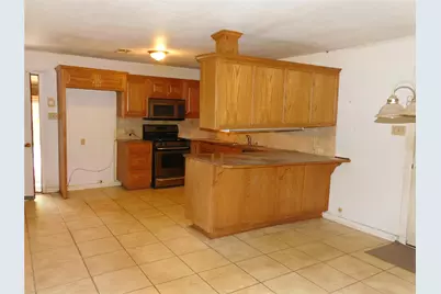 712 N Allyn Avenue E, Mount Calm, TX 76673 - Photo 11