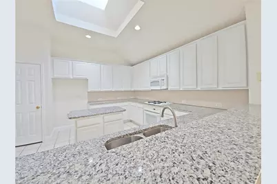 2424 Brycewood Lane, Plano, TX 75025 - Photo 9