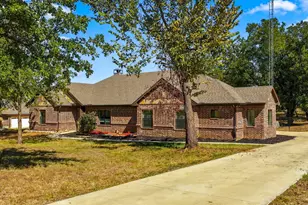 1389 Co Rd 3591, Paradise, TX 76073 - Photo 3