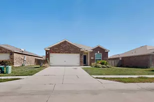215 Magnolia Dr, Princeton, TX 75407 - Photo 3