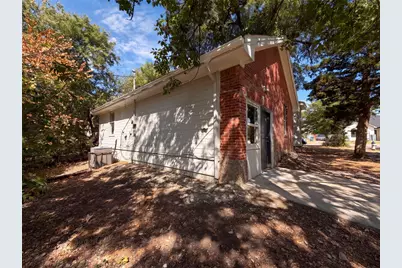 1322 E Waco Avenue, Dallas, TX 75216 - Photo 5