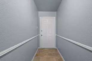 1729 W Doyle St, Granbury, TX 76048 - Photo 5