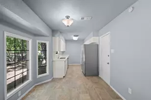 1729 W Doyle St, Granbury, TX 76048 - Photo 13