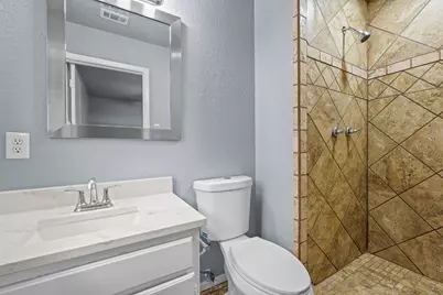 1729 W Doyle Street, Granbury, TX 76048 - Photo 21