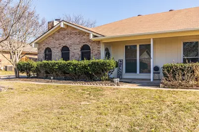 2918 Clover Lane, Euless, TX 76039 - Photo 3