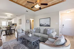 2918 Clover Ln, Euless, TX 76039 - Photo 5