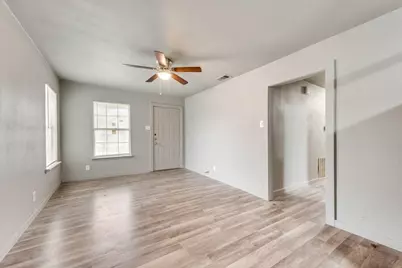 4414 Cinda Ree Lane, Dallas, TX 75216 - Photo 5