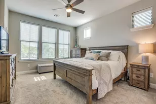 1074 Manacor Ln, Dallas, TX 75212 - Photo 5