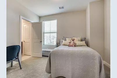 1074 Manacor Lane, Dallas, TX 75212 - Photo 7