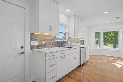 103 S Plymouth Road, Dallas, TX 75211 - Photo 11
