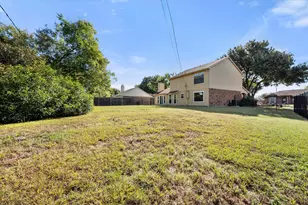 2215 Villanova St, Arlington, TX 76018 - Photo 29