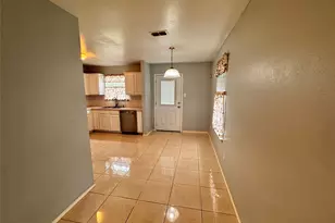 4470 Falls Dr, Dallas, TX 75211 - Photo 5