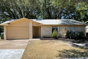 1517 Vanderbilt Dr, Arlington, TX 76014 - Photo 1