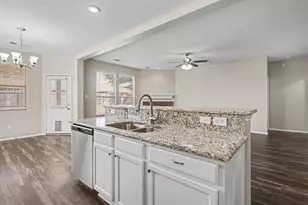 636 Tradewind Dr, Fort Worth, TX 76131 - Photo 7