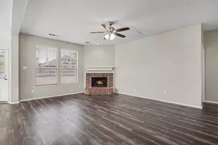 636 Tradewind Dr, Fort Worth, TX 76131 - Photo 3