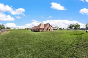 939 Old Reno Rd, Reno, TX 76082 - Photo 1