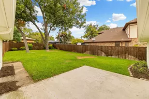 9339 Springwater Dr, Dallas, TX 75228 - Photo 23