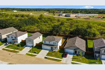 832 Eagles Nest Drive, Cleburne, TX 76031 - Photo 37