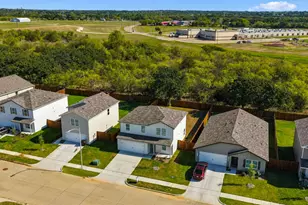 832 Eagles Nest Dr, Cleburne, TX 76031 - Photo 37