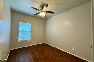 2018 S 8th St, Waco, TX 76706 - Photo 11