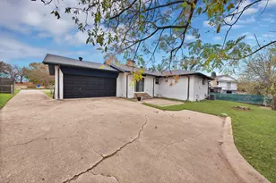 1205 Golden Trophy Dr, Dallas, TX 75232 - Photo 19