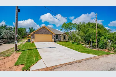 2714 Austin Drive, Granbury, TX 76048 - Photo 3