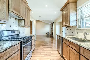 6941 Bennington Dr, Watauga, TX 76148 - Photo 5