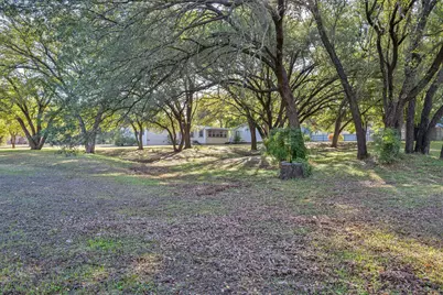 404 Cleveland Road, Granbury, TX 76049 - Photo 33