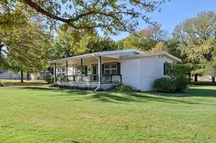 404 Cleveland Rd, Granbury, TX 76049 - Photo 3