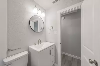 5569 Burton Avenue, Fort Worth, TX 76119 - Photo 15